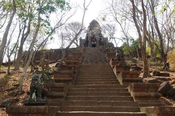 Battambang Tagestour Prasat Banan 2