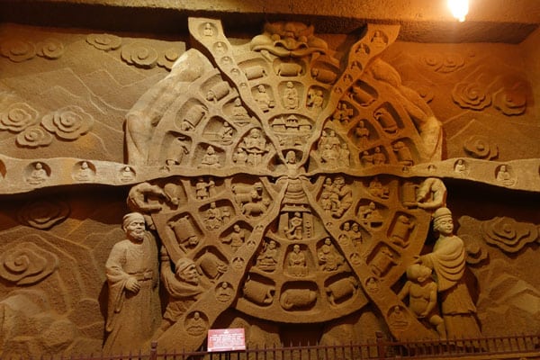 Chengdu Tagesausflug Oriental Buddhist Theme Park Höhle dritte Halle 3