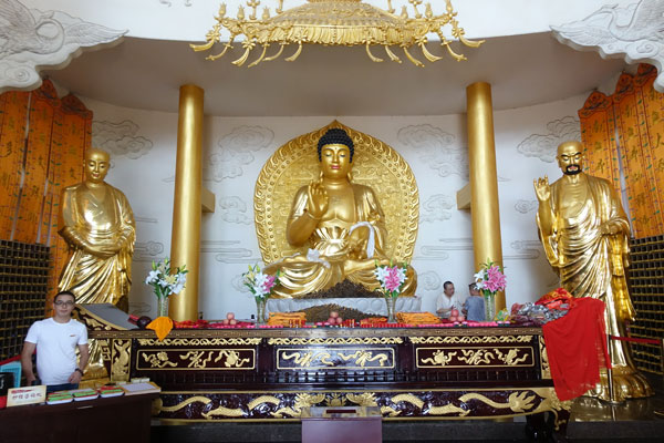 Chengdu Tagesausflug Oriental Buddhist Theme Park Höhle Golden Buddha Hall 1