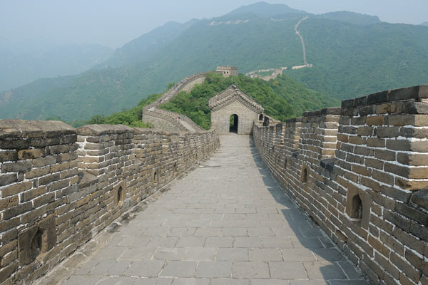 Chinesische Mauer Mutianyu Peking neuer Teil restauriert 4