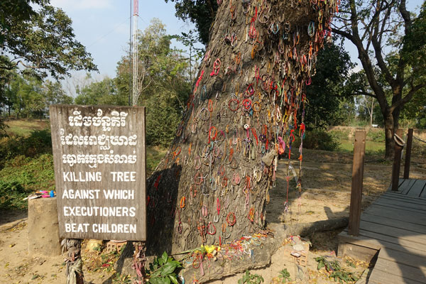 Choeung EK Völkermord Gedenkzentrum Killing Fields Killing Tree