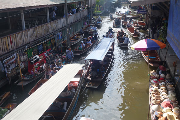Floating Market 4