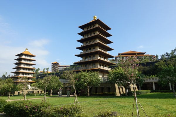 Hochzeits"-Pagode Fo Guang Shan Buddha Museum bei Kaohsiung 7 1