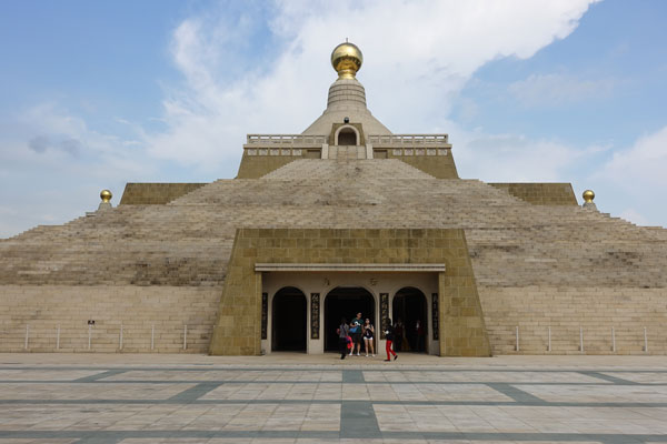 Fo Guang Shan Buddha Museum bei Kaohsiung 9