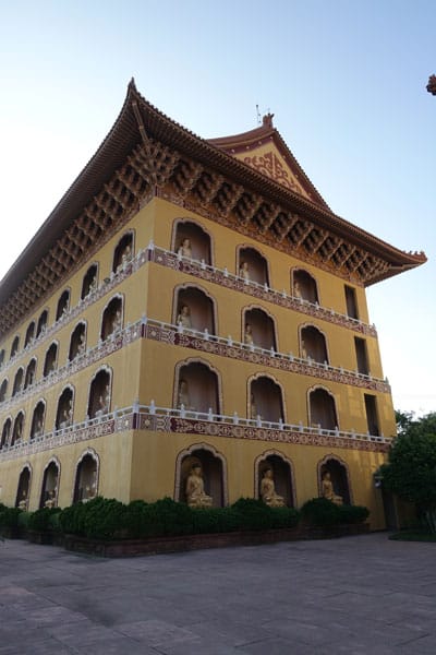 Fo Guang Shan Monastry bei Kaohsiung Golden Buddha Hall 1