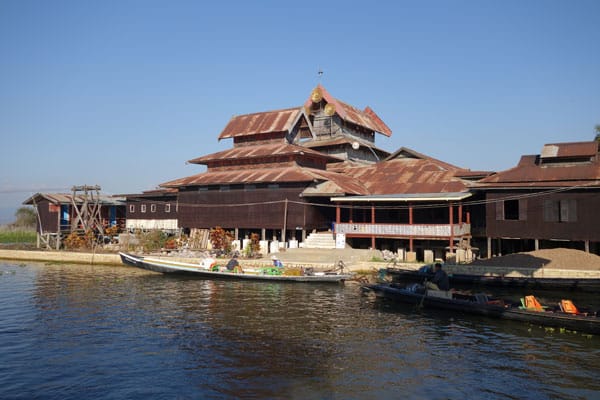 inle lake nge pe chaung monestry 1