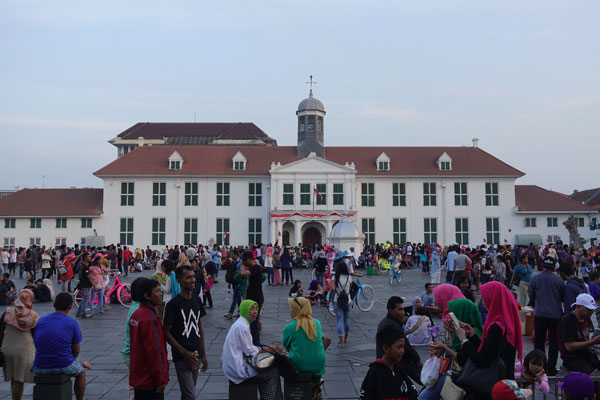 Jakarta Sehenswürdigkeiten Oldtown Fatahillah Square 2