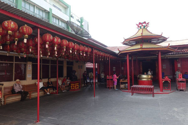Jakarta Sehenswürdigkeiten Oldtown Yin De Yuan Tempel 2