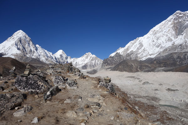 Lobuche Hügel