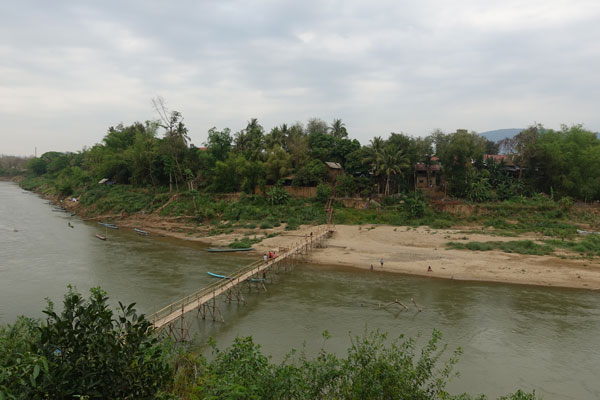 Luang Prabang Flussufer Nahmkam River 1