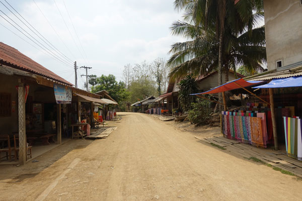 Luang Prabang Pak ou cave unterwegs 6