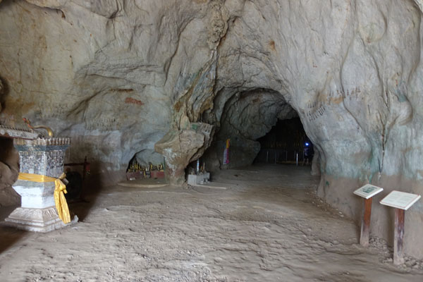 Luang Prabang Tagesausflug Pak Ou cave 3