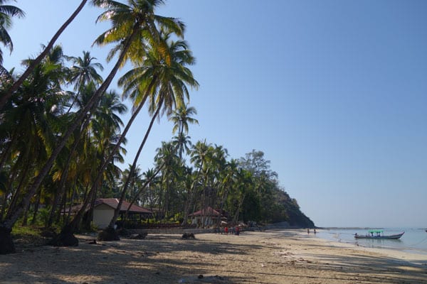 Ngapali beach mittlerer Strandabschnitt 1