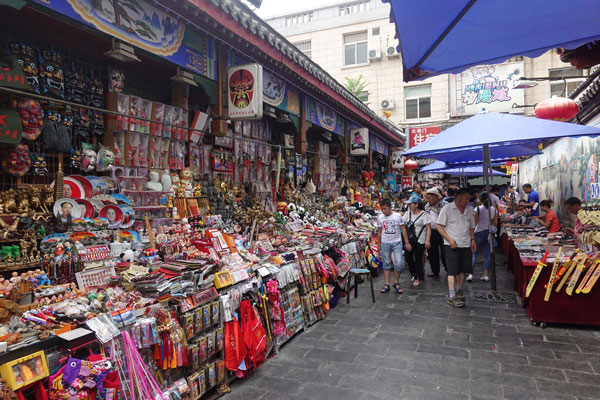 Peking Sehenswürdigkeiten Einkaufen Wangfujing Souvenier Street