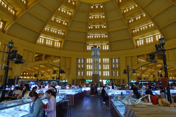 phnom penh central market 2