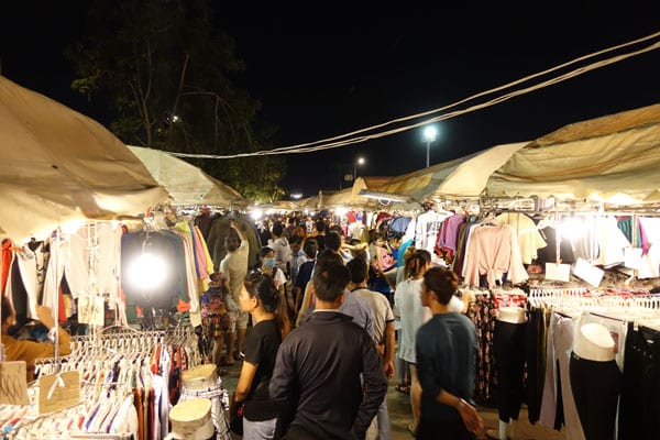 phnom penh night market 1