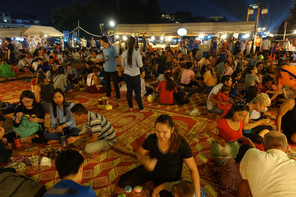 phnom penh night market 2