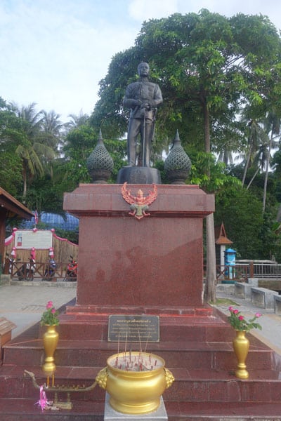 Rama Statue