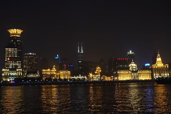 Shanghai Sehenswürdigkeiten Pudong Lujiazui Uferpromenade nachts 1