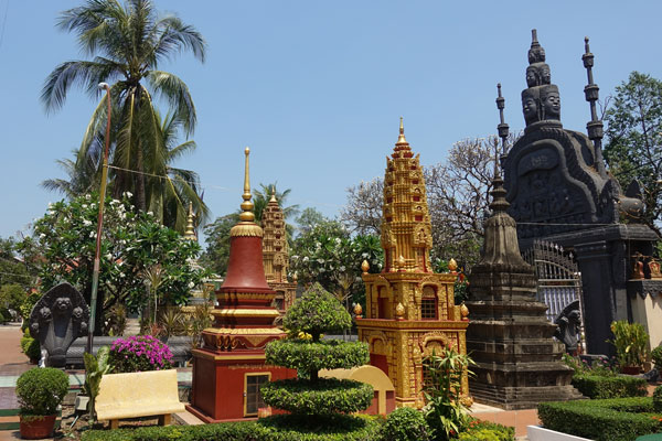 Siem Reap Wat Preah Prom Rath 3