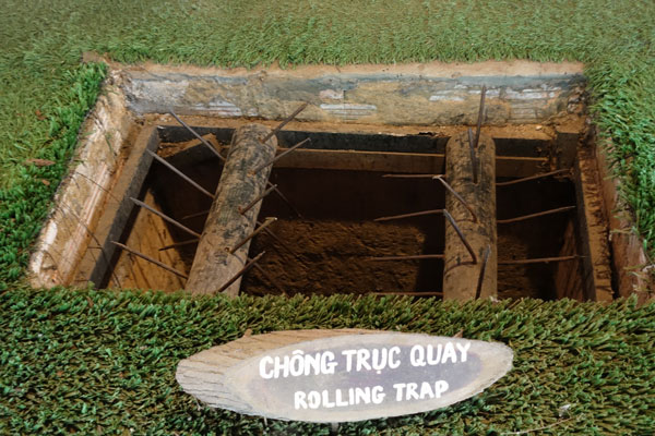 Tour Cu Chi Tunnel Saigon Falle 2