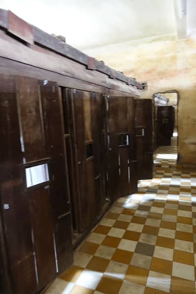 Tuol Sleng Museum Sicherheitsgefängnis S 21 Zellengang