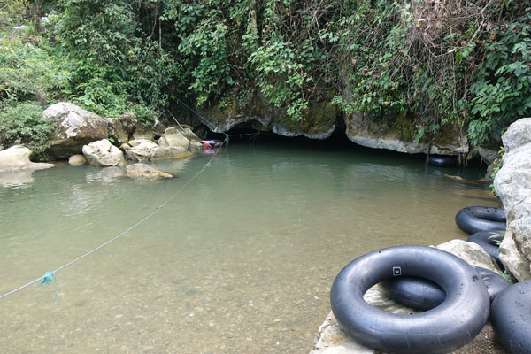 Vang Vieng Höhle Tham Nam Watercave 1
