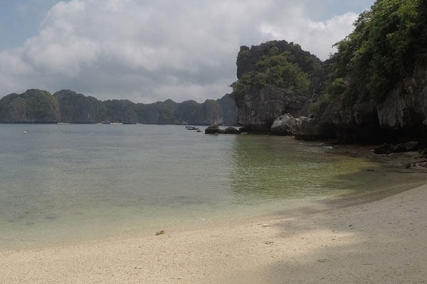 Vietnam Baden in der Han La Bay 3