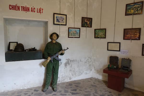 Vietnam Cat Ba Cannon Fort Museum 2