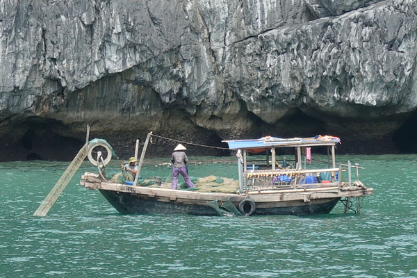 Vietnam Fahrt durch die Han La Bay 3