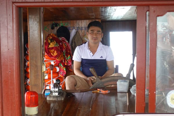 Vietnam Tagestour Lan Ha Bay und Halong Bay unser Kapitän