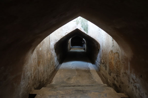 Yogyakarta Sehenswürdigkeiten Taman Sari Wasserschloss unterirdische Moschee 1